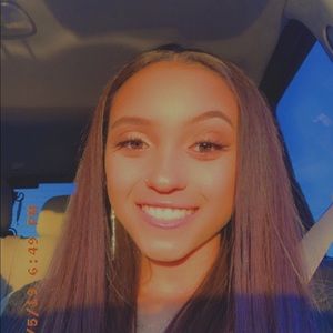 Meet your Posher, Lyndsey